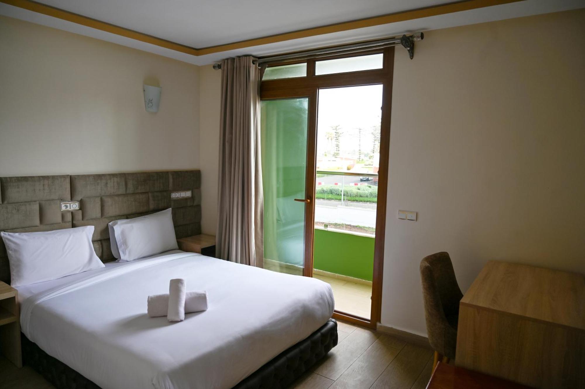 Hotel Jawharat เอลจาดิด้า ภายนอก รูปภาพ