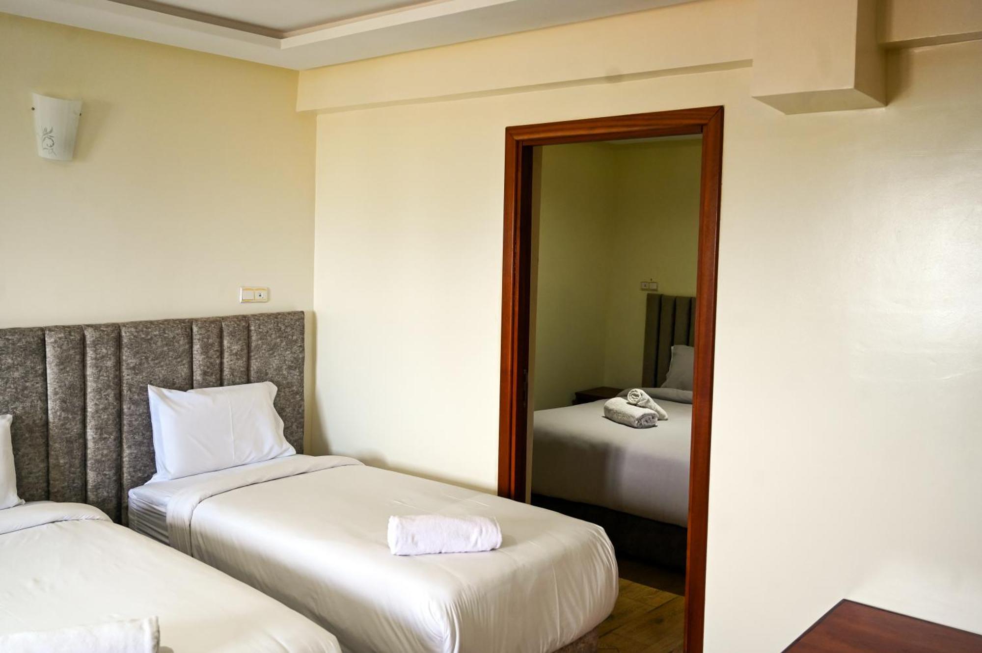 Hotel Jawharat เอลจาดิด้า ภายนอก รูปภาพ