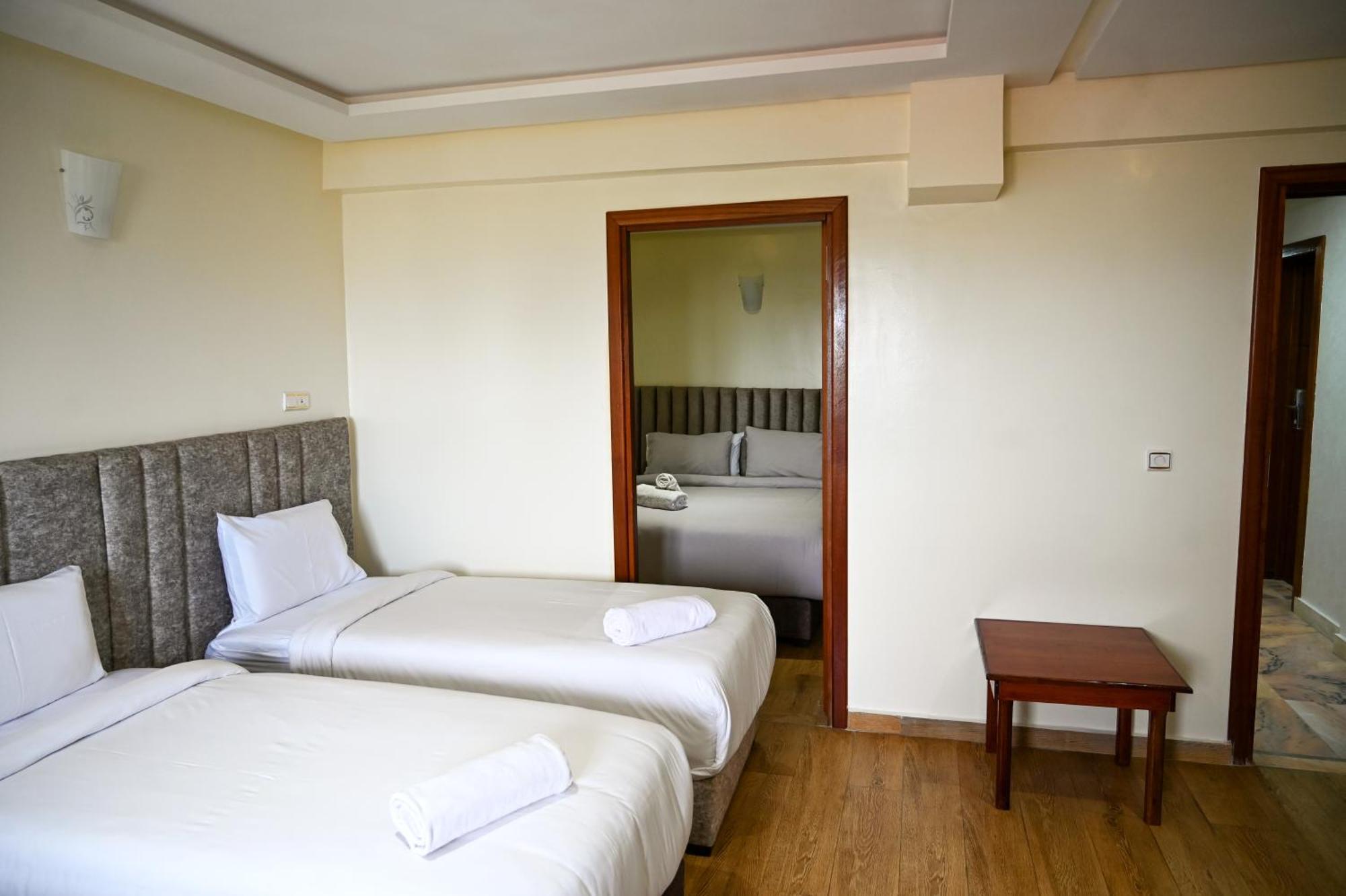 Hotel Jawharat เอลจาดิด้า ภายนอก รูปภาพ