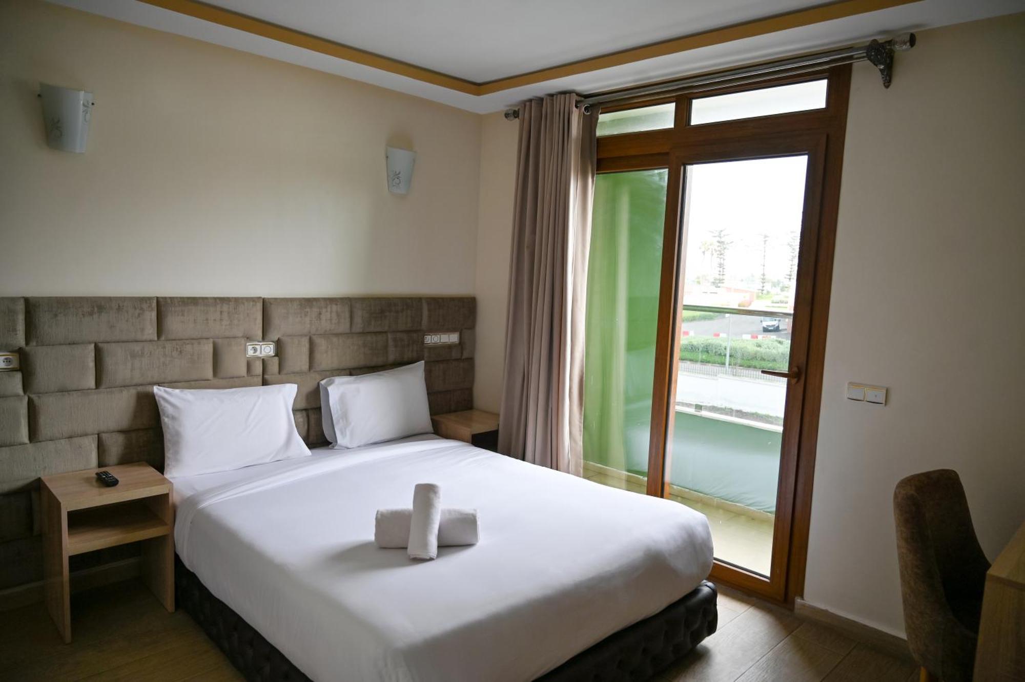 Hotel Jawharat เอลจาดิด้า ภายนอก รูปภาพ